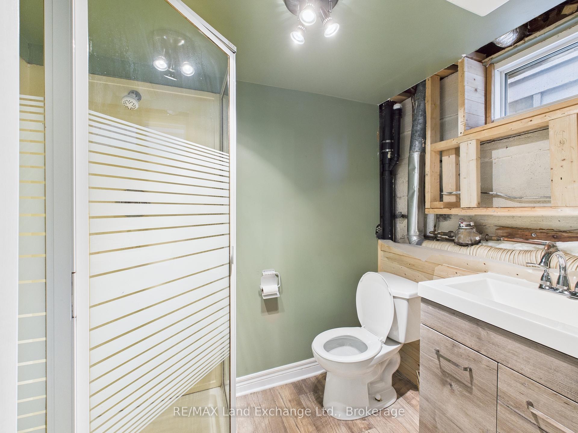 Photo 21 of 1091 Queen Street, Kincardine — HOMEH