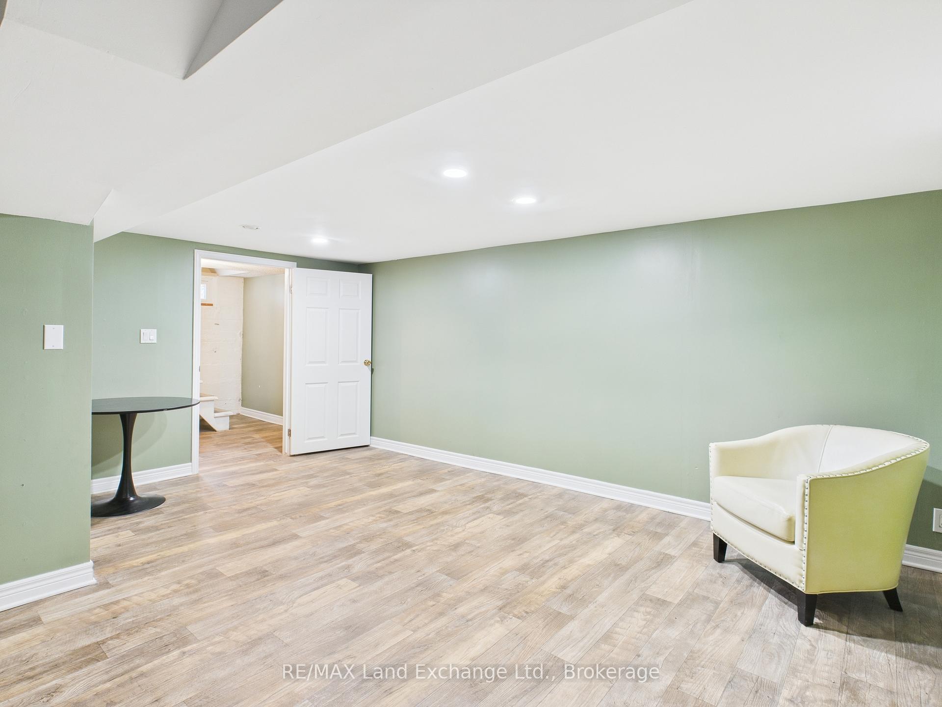 Photo 23 of 1091 Queen Street, Kincardine — HOMEH
