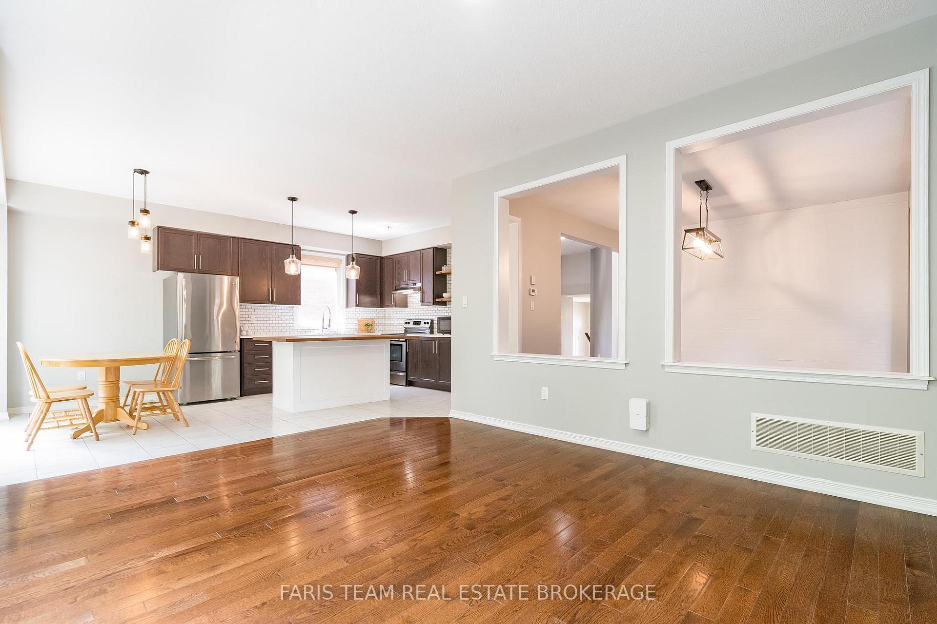 Photo 12 of 1025 Abram Court, Innisfil, Alcona — HOMEH