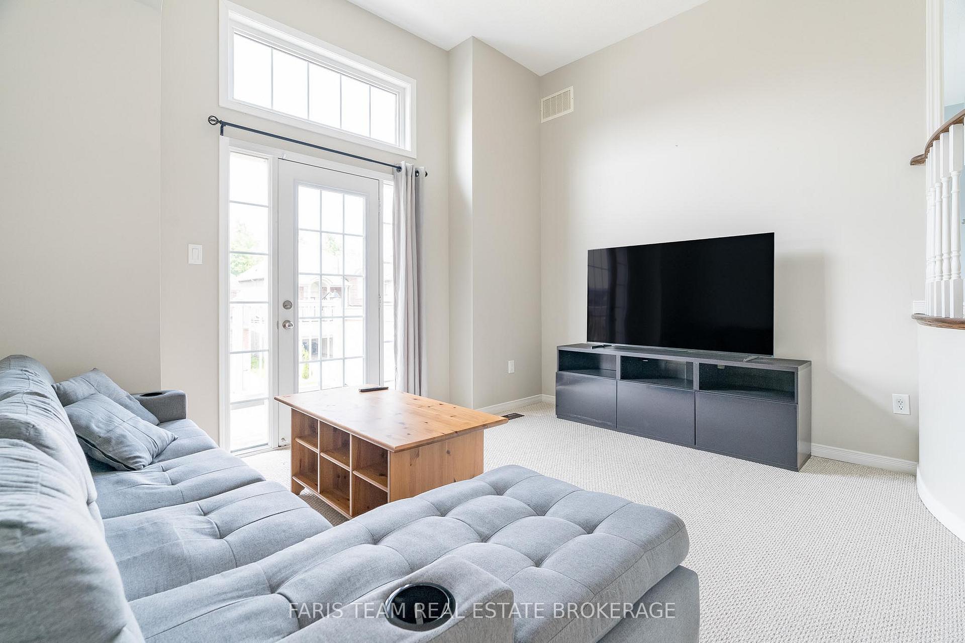 Photo 14 of 1025 Abram Court, Innisfil, Alcona — HOMEH