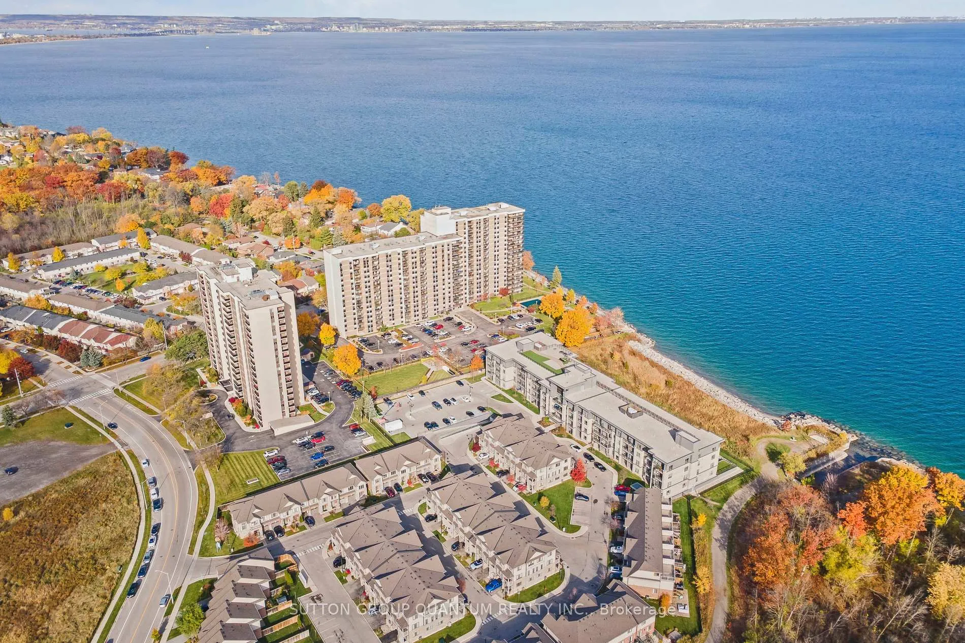 Photo 29 of 18 Lakefront Drive, Hamilton, Lakeshore — HOMEH