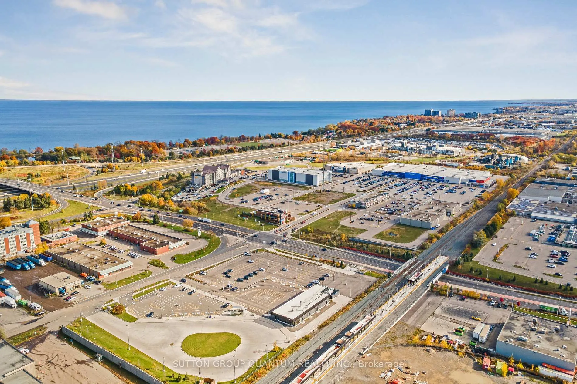 Photo 34 of 18 Lakefront Drive, Hamilton, Lakeshore — HOMEH