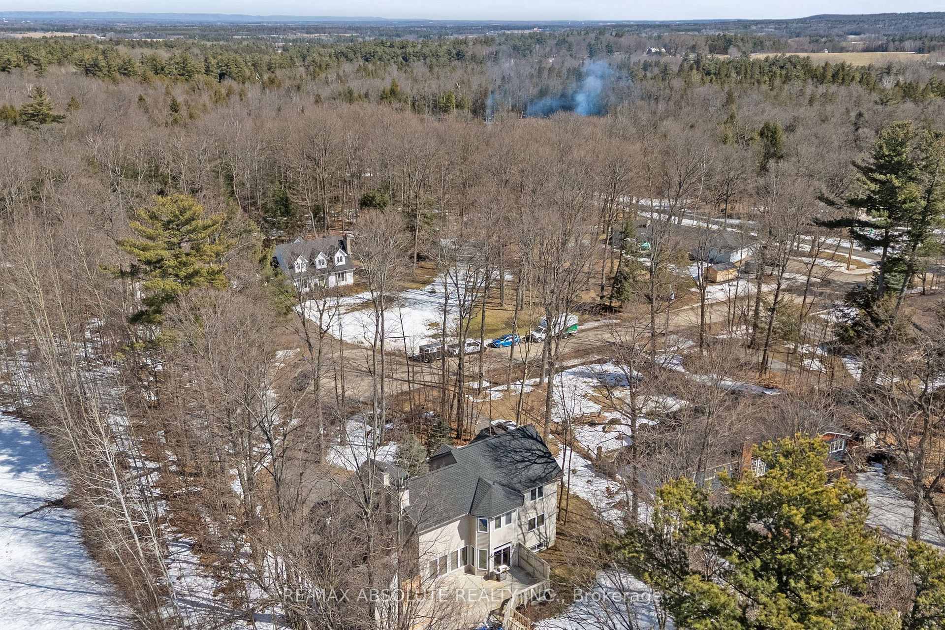 Photo 4 of 803 McKenzie Avenue, McNab/Braeside, Mcnab/Braeside Twps — HOMEH