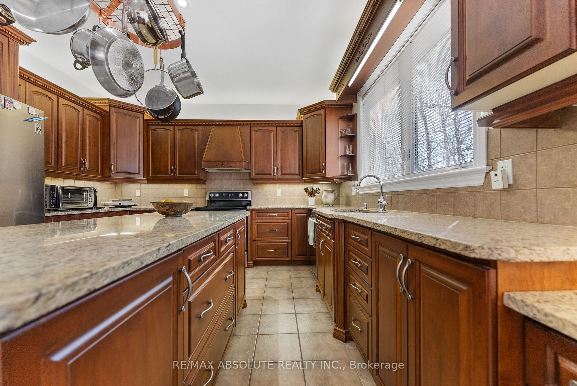 Photo 19 of 803 McKenzie Avenue, McNab/Braeside, Mcnab/Braeside Twps — HOMEH