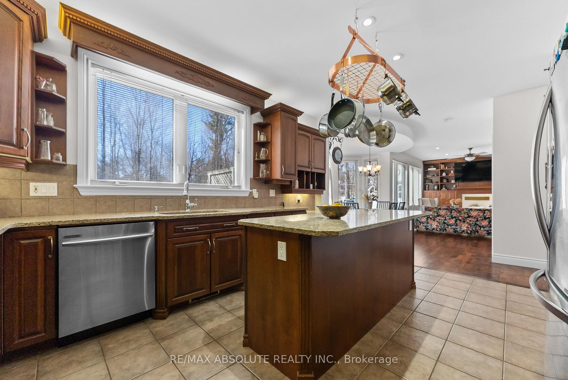 Photo 20 of 803 McKenzie Avenue, McNab/Braeside, Mcnab/Braeside Twps — HOMEH