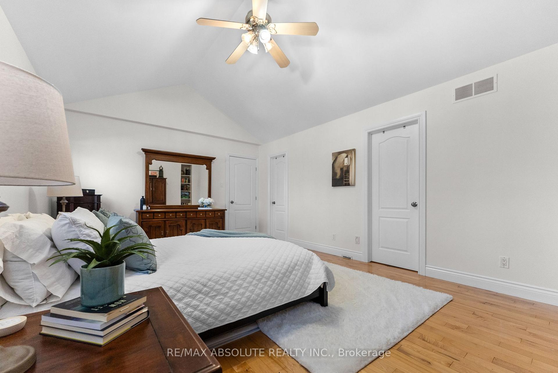 Photo 23 of 803 McKenzie Avenue, McNab/Braeside, Mcnab/Braeside Twps — HOMEH