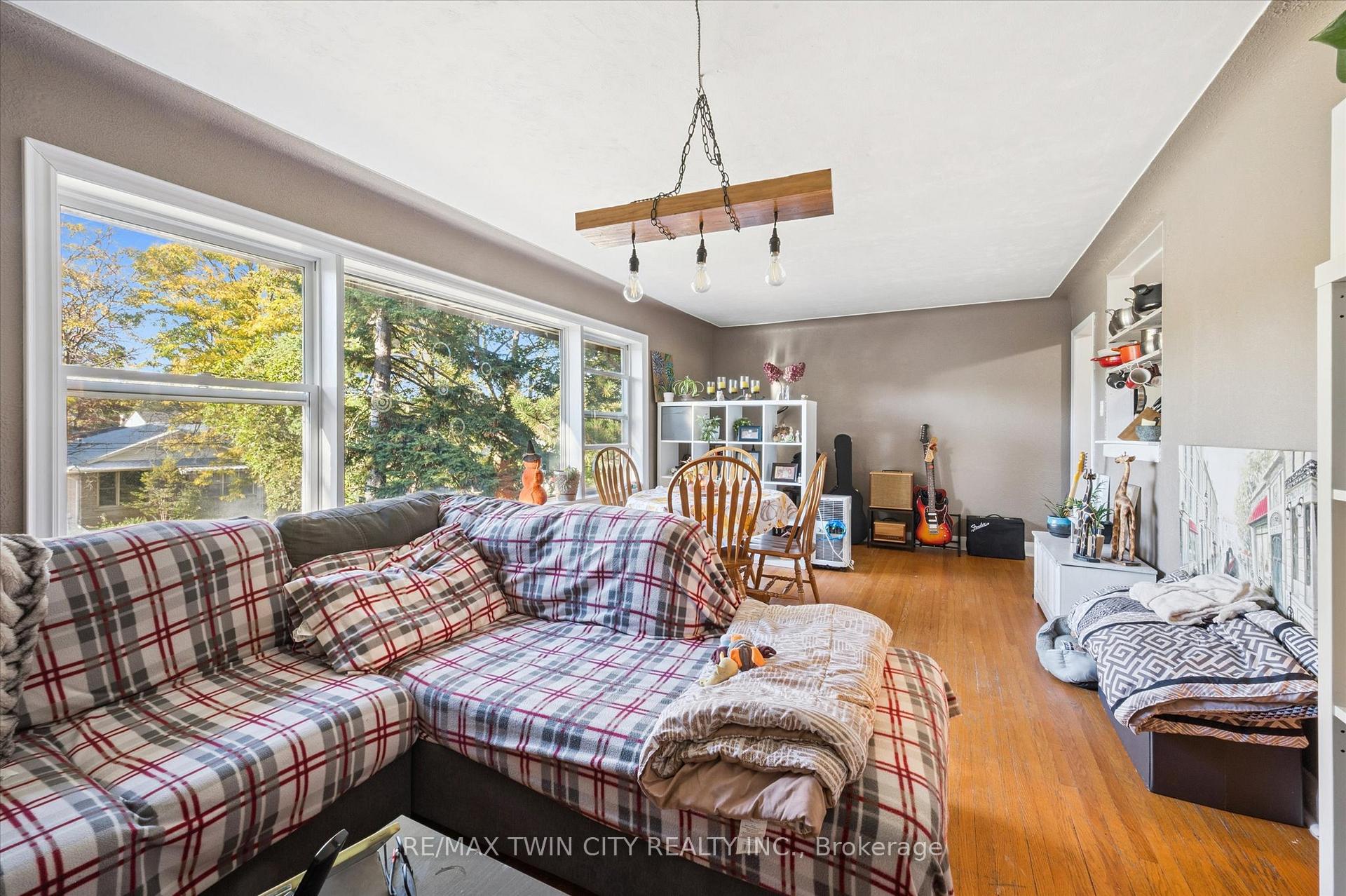Photo 4 of 180 Becker Street, Kitchener — HOMEH