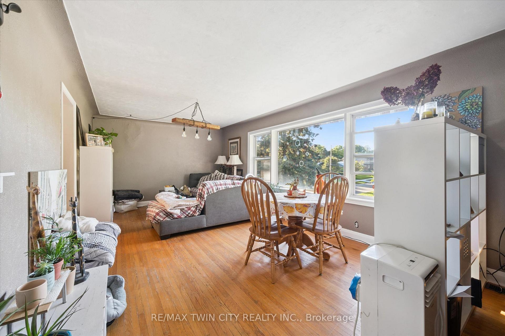 Photo 5 of 180 Becker Street, Kitchener — HOMEH