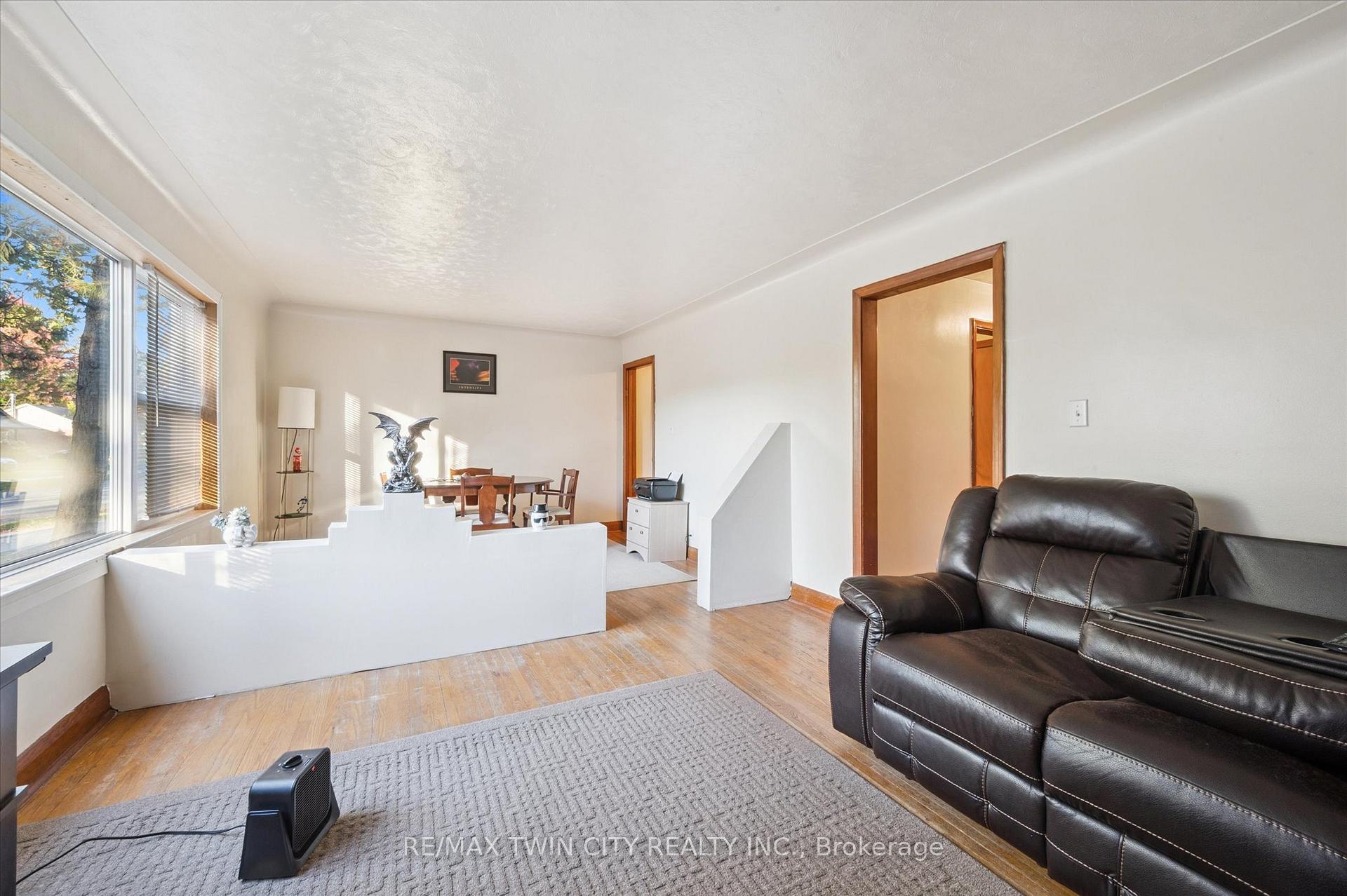 Photo 14 of 180 Becker Street, Kitchener — HOMEH