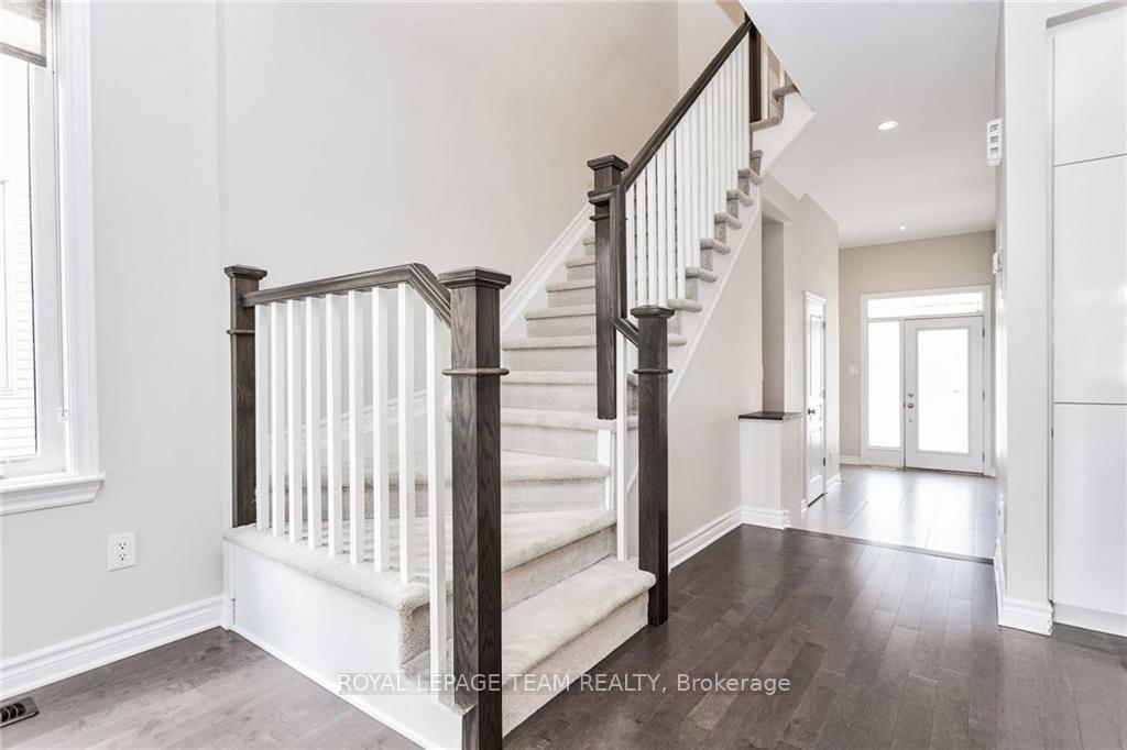 Photo 15 of 174 Shinny Avenue, Ottawa, Kanata - Emerald Meadows/Trailwest — HOMEH