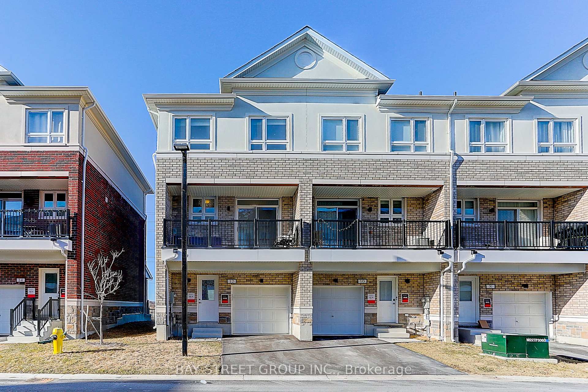 Photo 2 of 12 Chicago Lane, Markham, Wismer — HOMEH