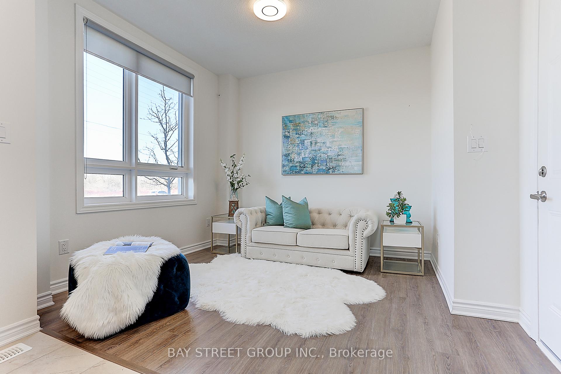 Photo 5 of 12 Chicago Lane, Markham, Wismer — HOMEH