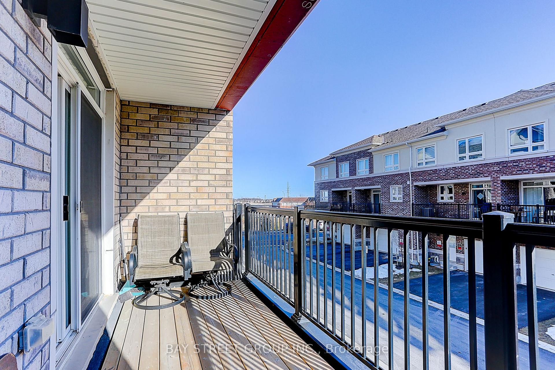 Photo 15 of 12 Chicago Lane, Markham, Wismer — HOMEH
