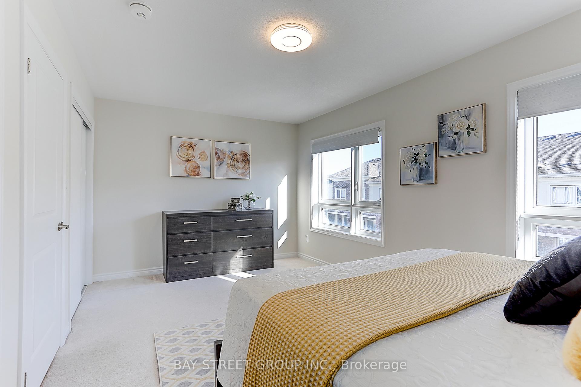 Photo 28 of 12 Chicago Lane, Markham, Wismer — HOMEH
