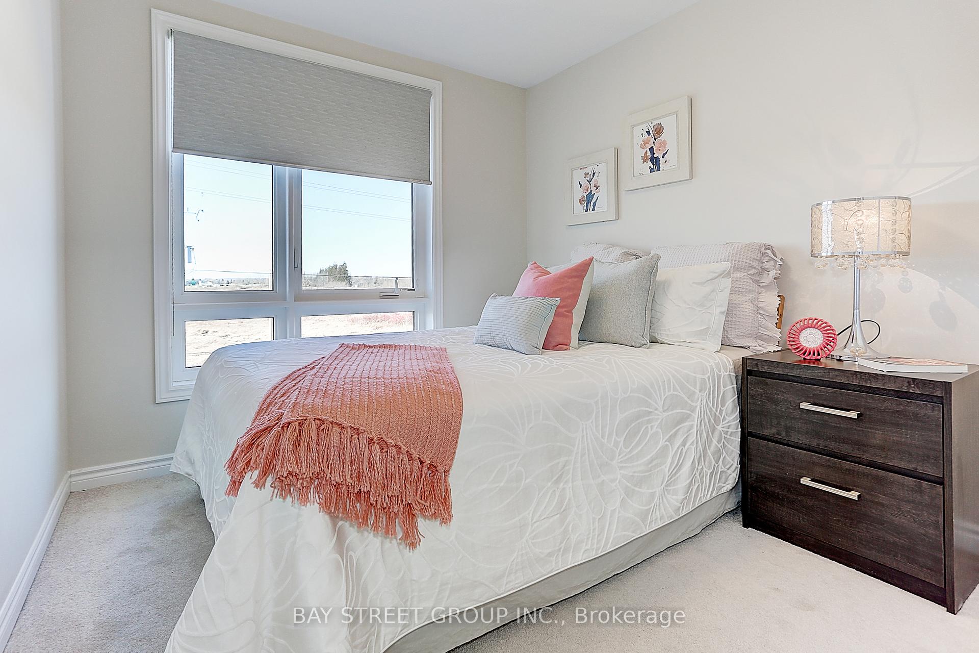Photo 32 of 12 Chicago Lane, Markham, Wismer — HOMEH