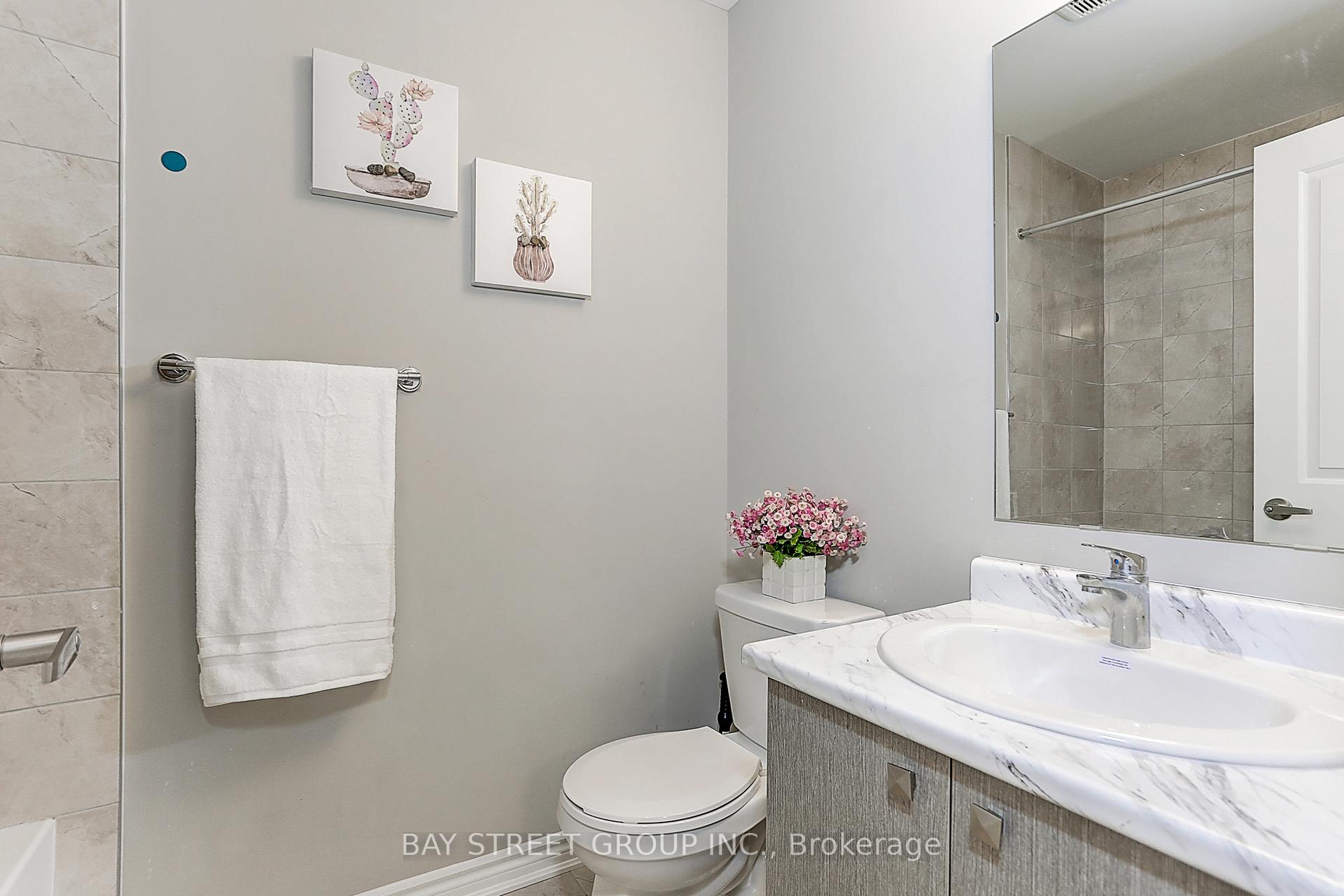 Photo 34 of 12 Chicago Lane, Markham, Wismer — HOMEH