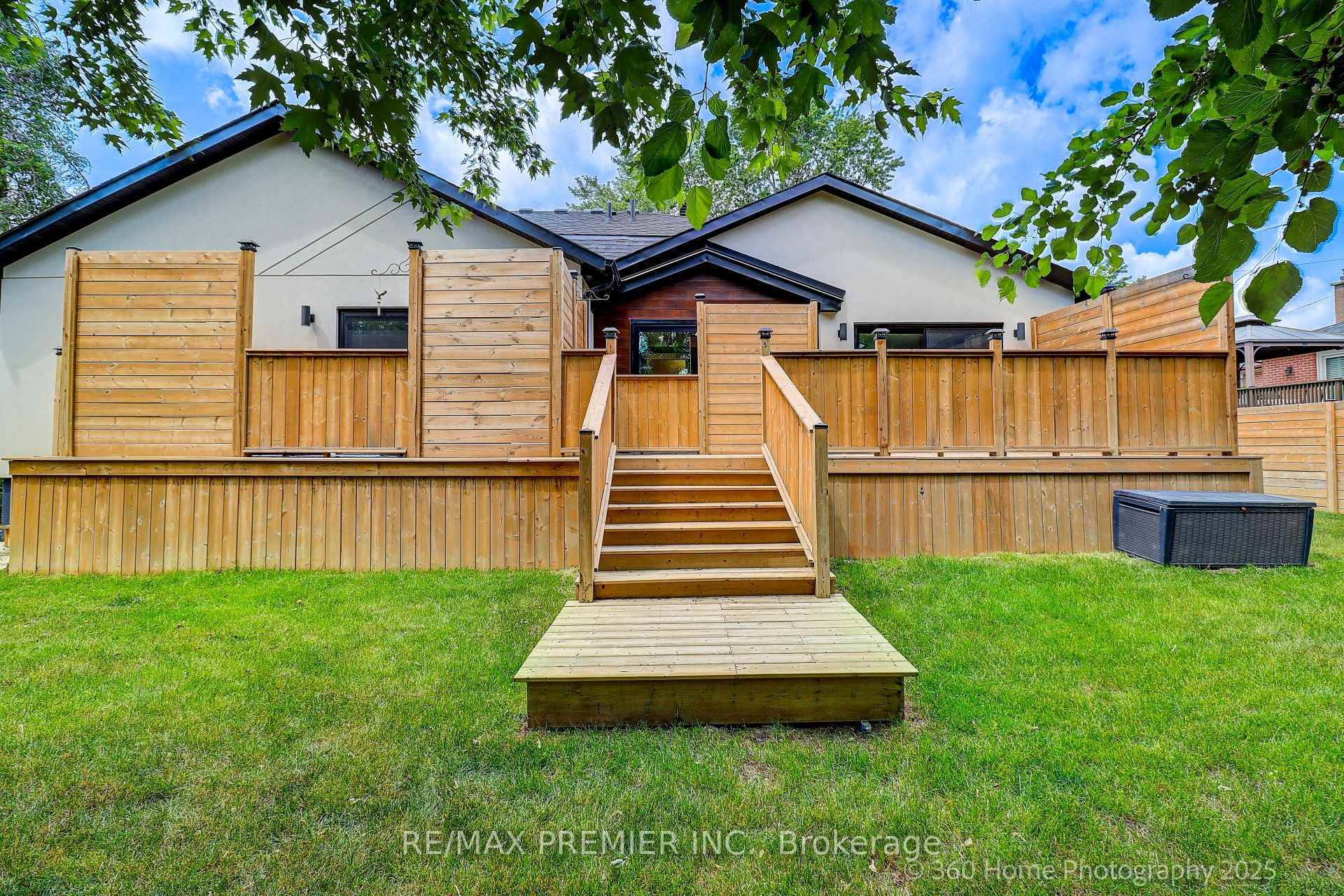 Photo 38 of 17 Chinook Drive, King, Nobleton — HOMEH