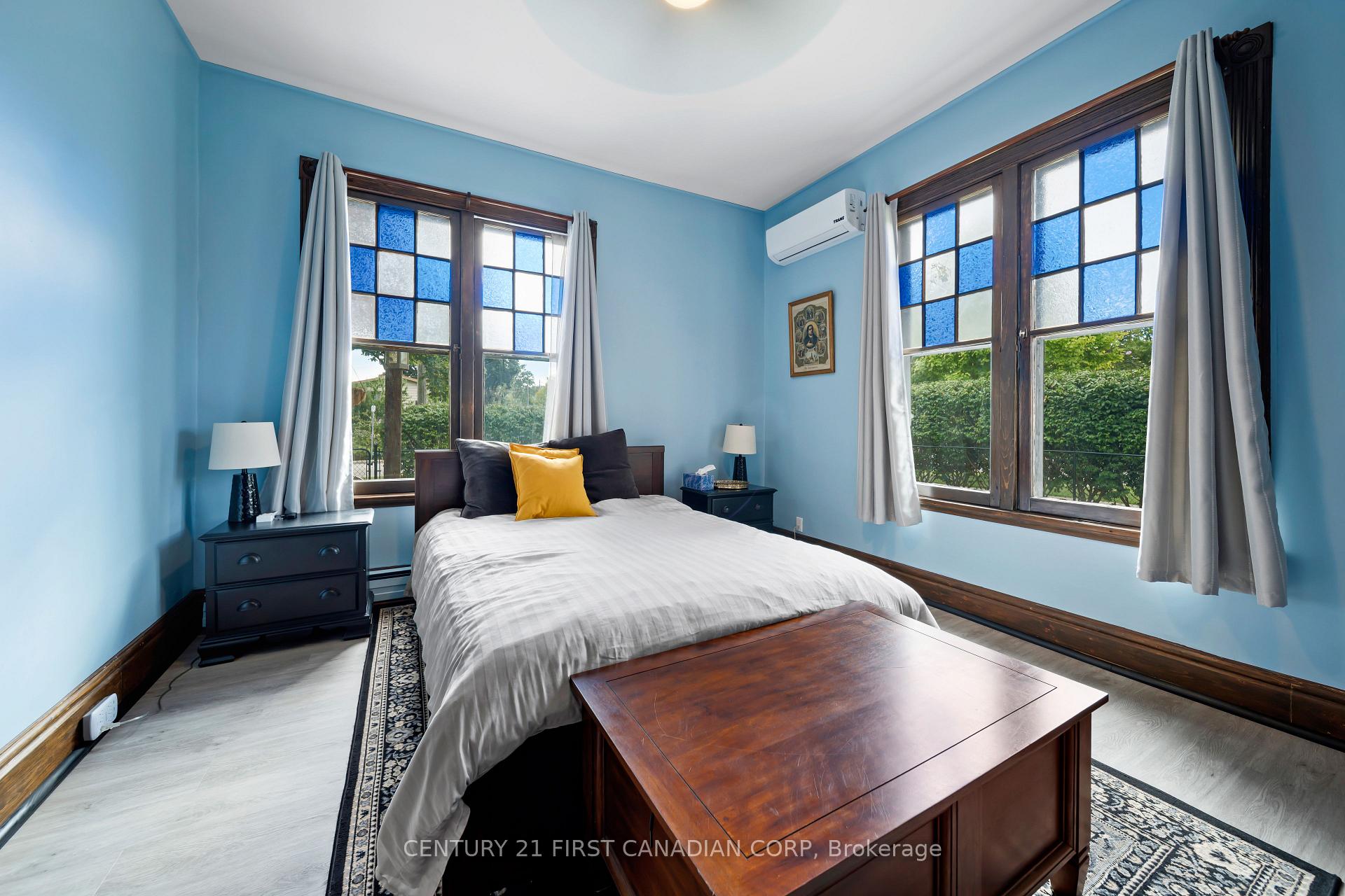 Photo 11 of 217 Waterloo Street, London, East K — HOMEH