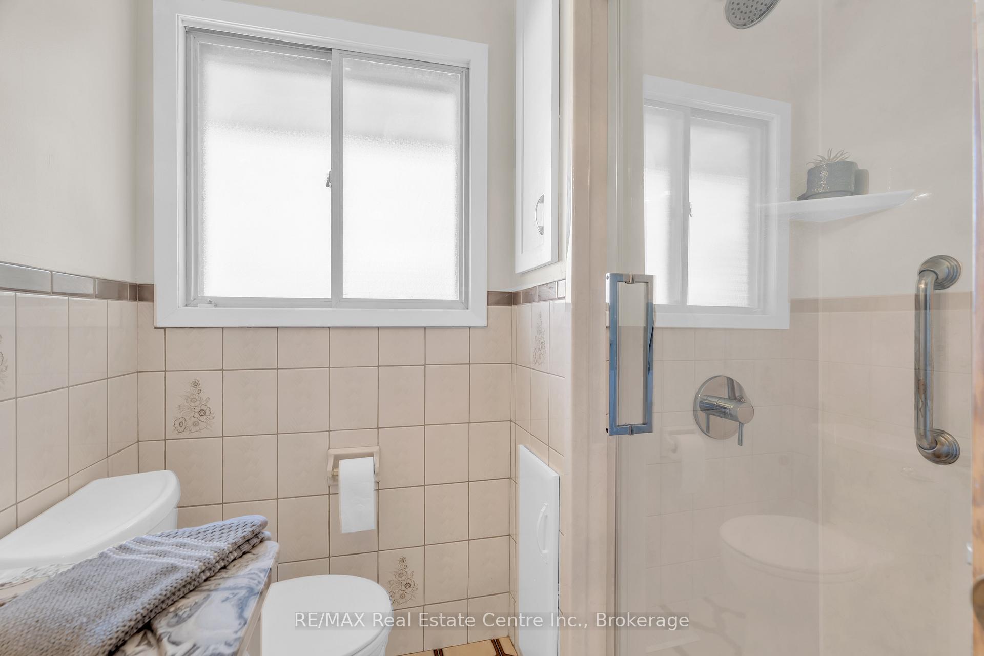 Photo 6 of 352 Vanier Drive, Kitchener — HOMEH