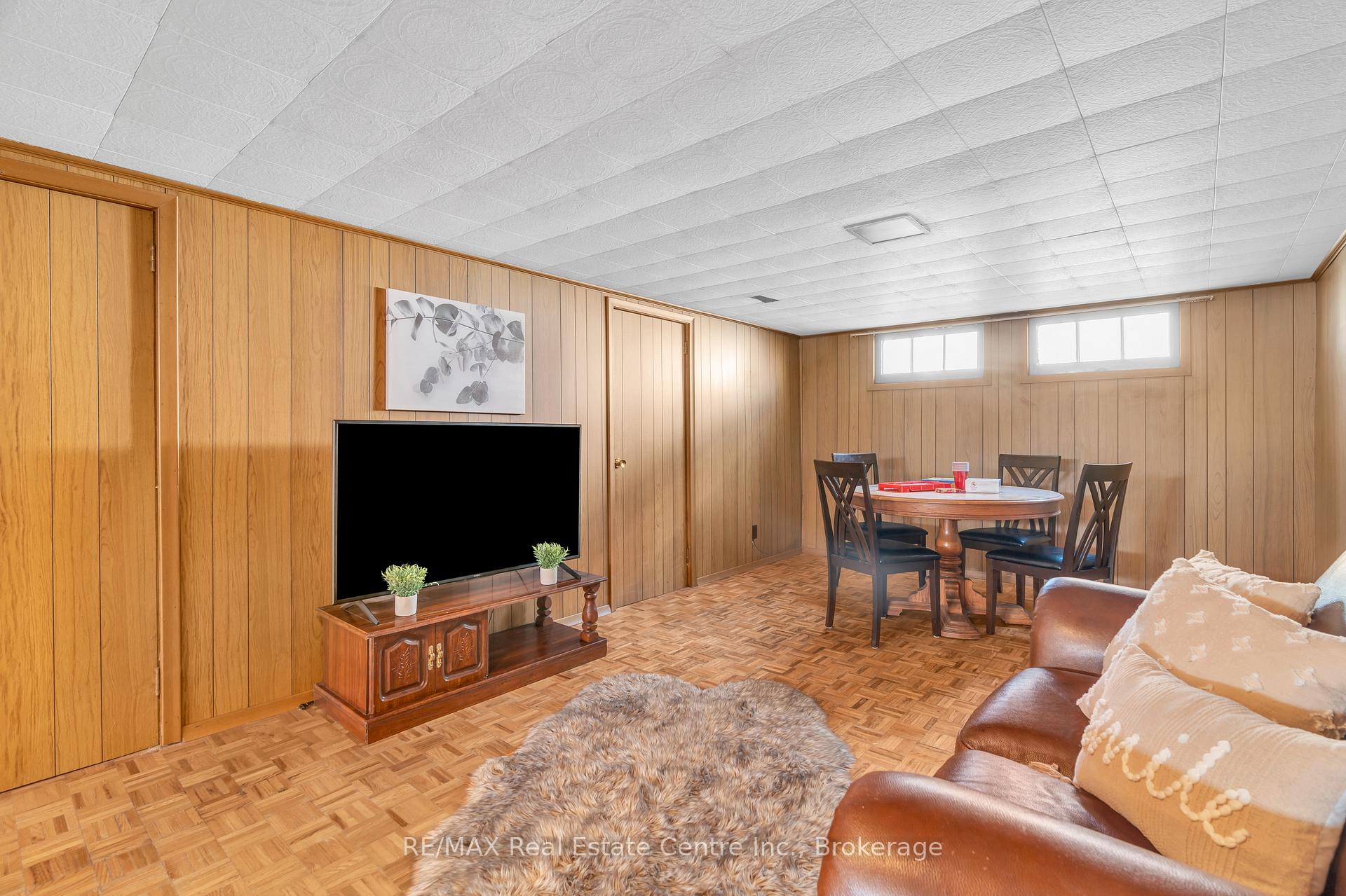 Photo 13 of 352 Vanier Drive, Kitchener — HOMEH