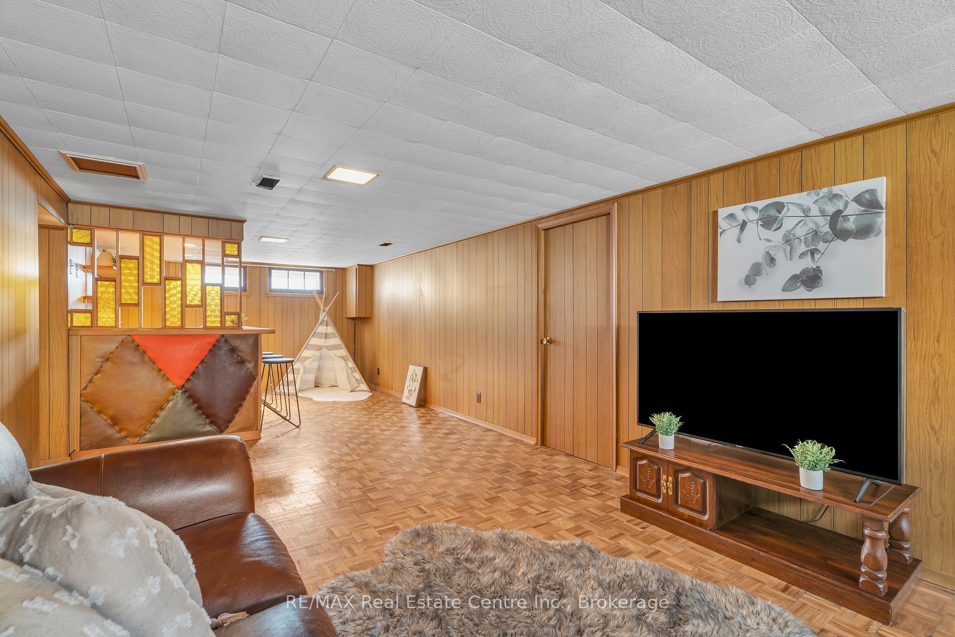 Photo 14 of 352 Vanier Drive, Kitchener — HOMEH