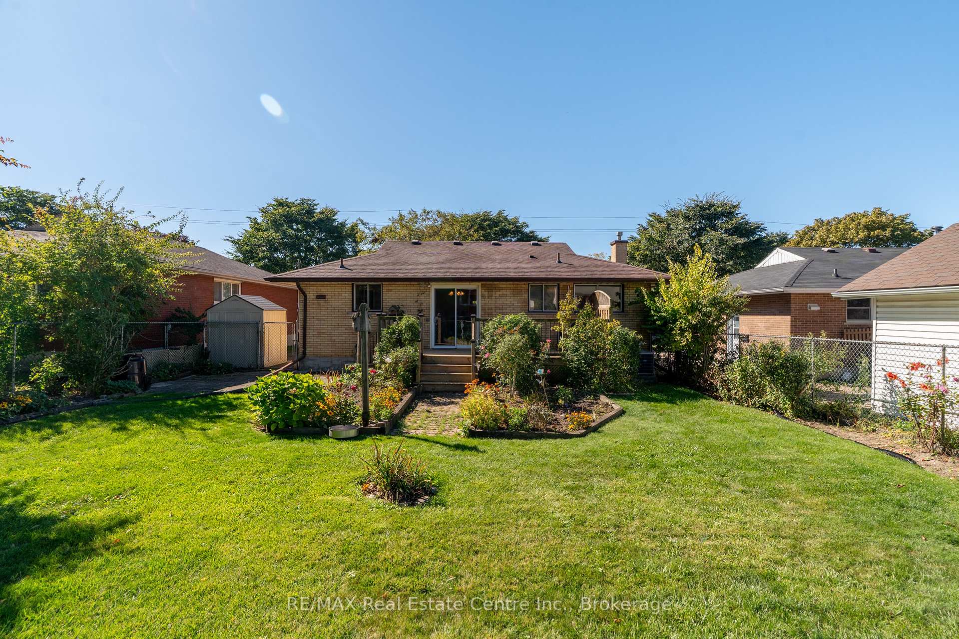 Photo 23 of 352 Vanier Drive, Kitchener — HOMEH