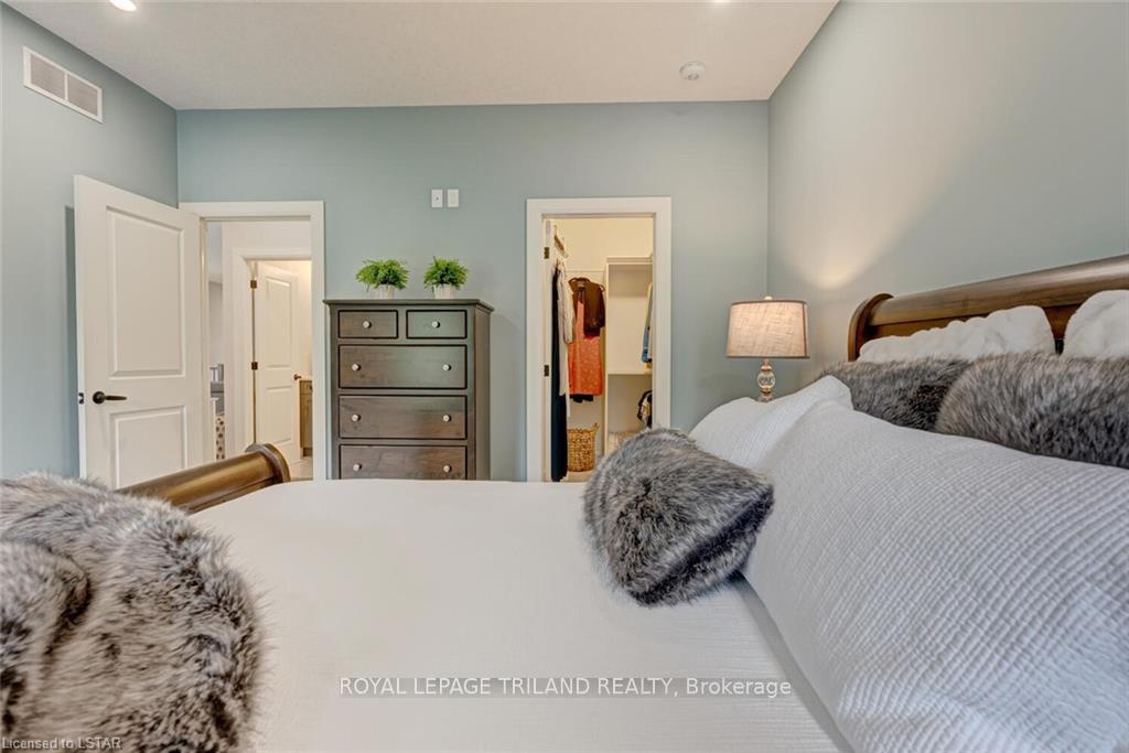 Photo 20 of 2129 Linkway Boulevard, London, South A — HOMEH
