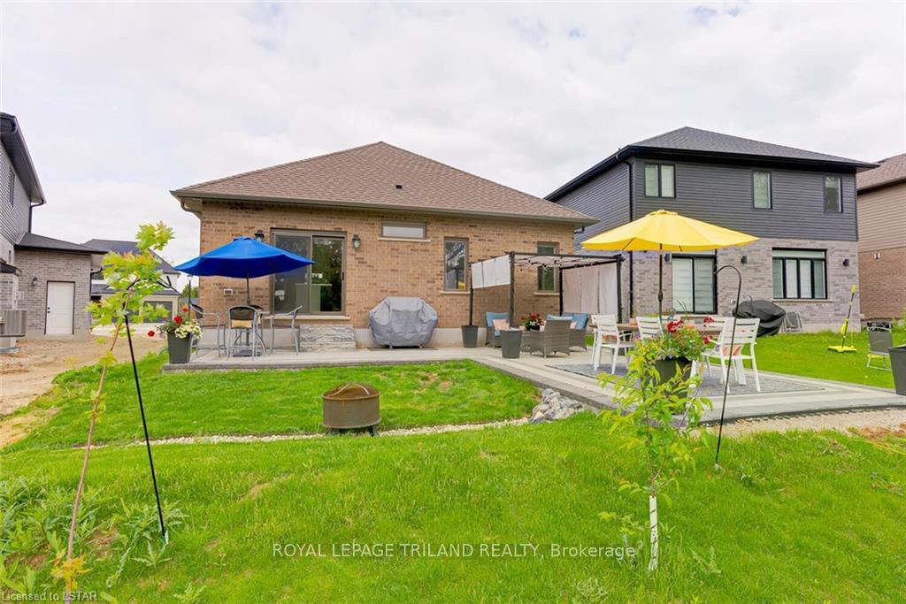 Photo 38 of 2129 Linkway Boulevard, London, South A — HOMEH