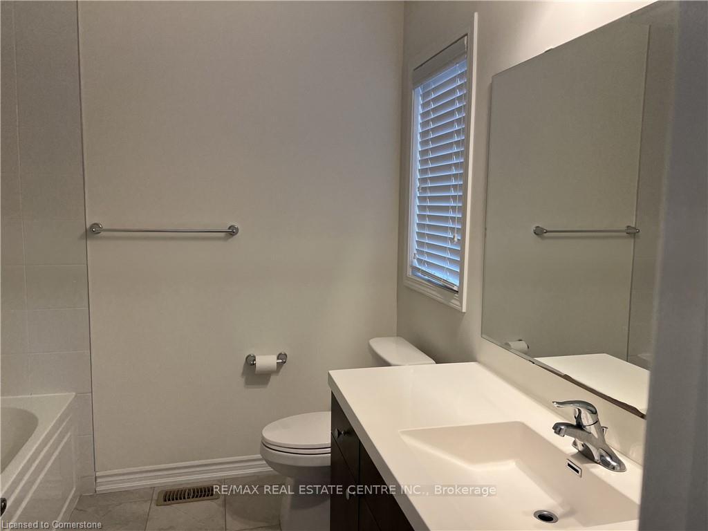 Photo 14 of 226 Waterbrook Lane N, Kitchener — HOMEH