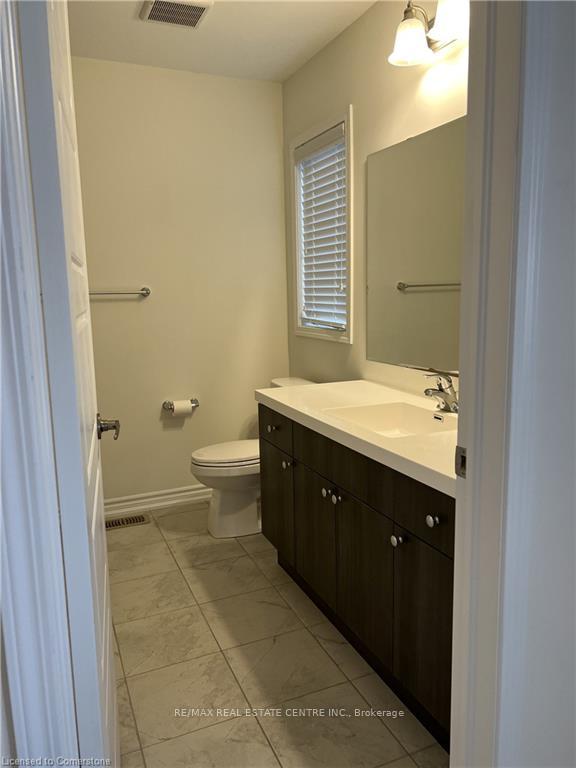 Photo 17 of 226 Waterbrook Lane N, Kitchener — HOMEH