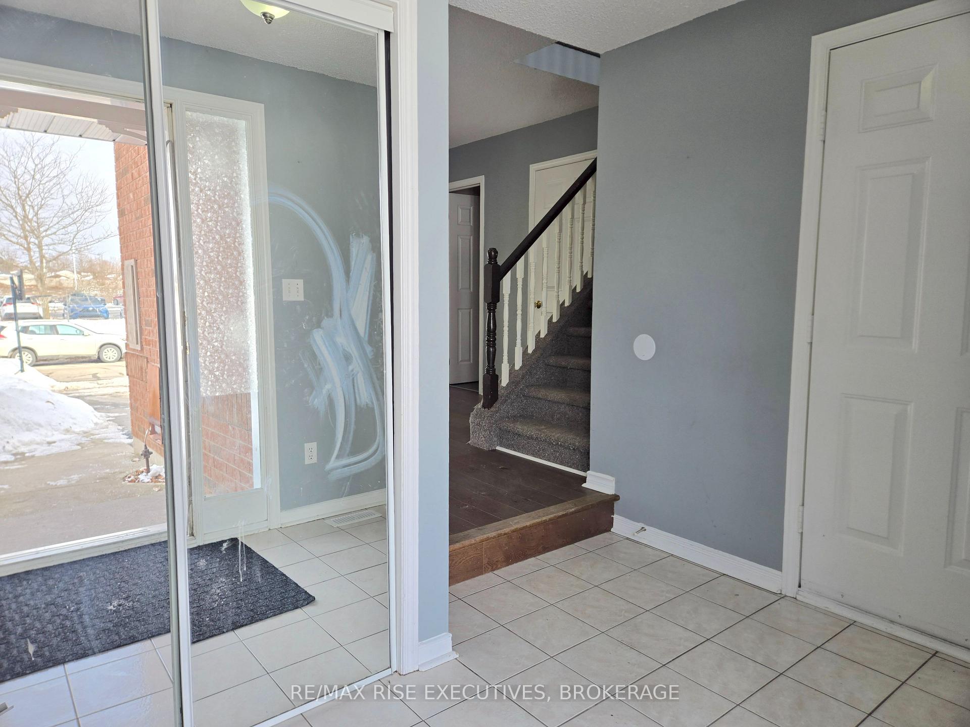 Photo 4 of 585 Millwood Drive, Kingston, City Southwest — HOMEH