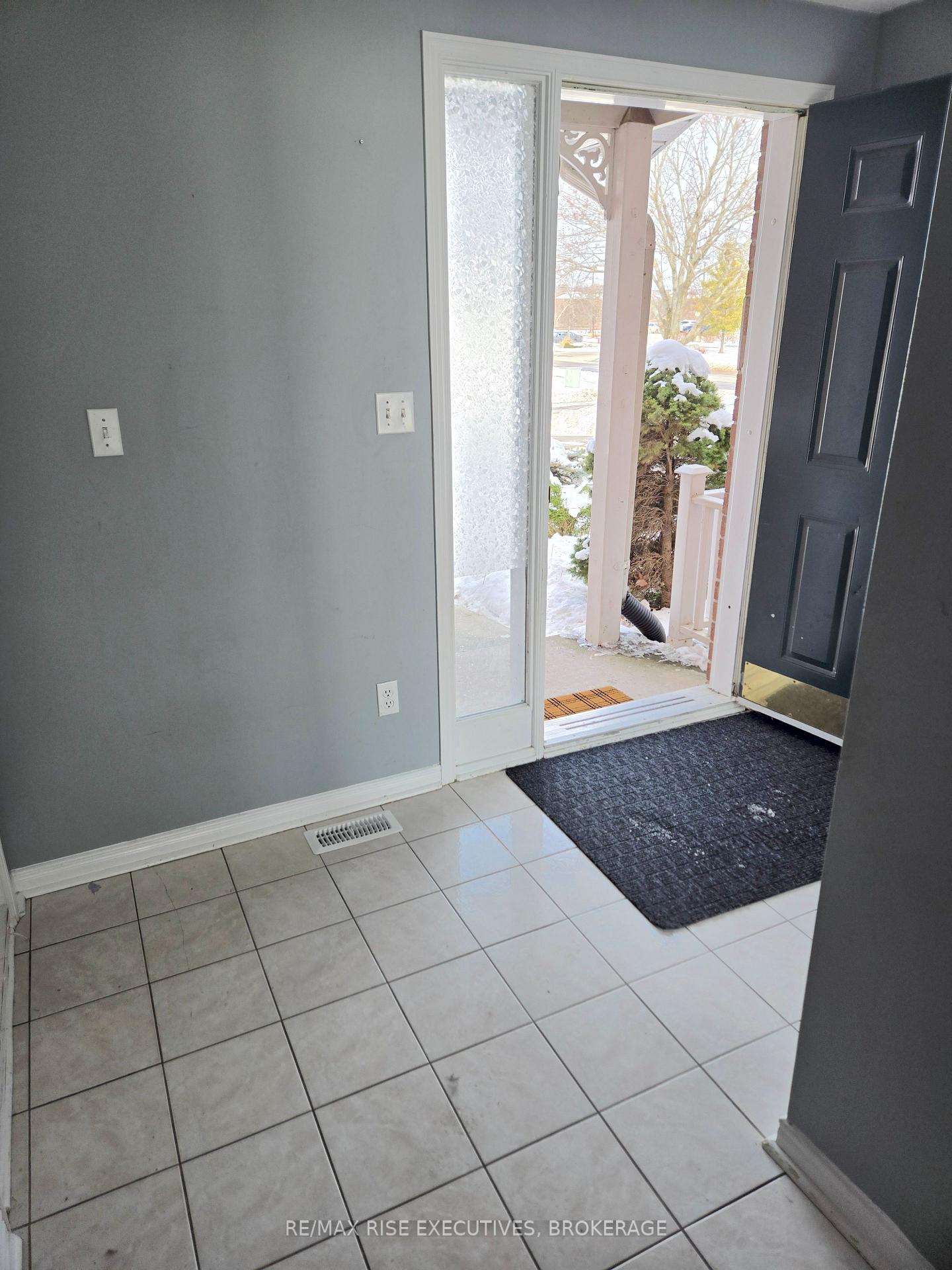 Photo 5 of 585 Millwood Drive, Kingston, City Southwest — HOMEH