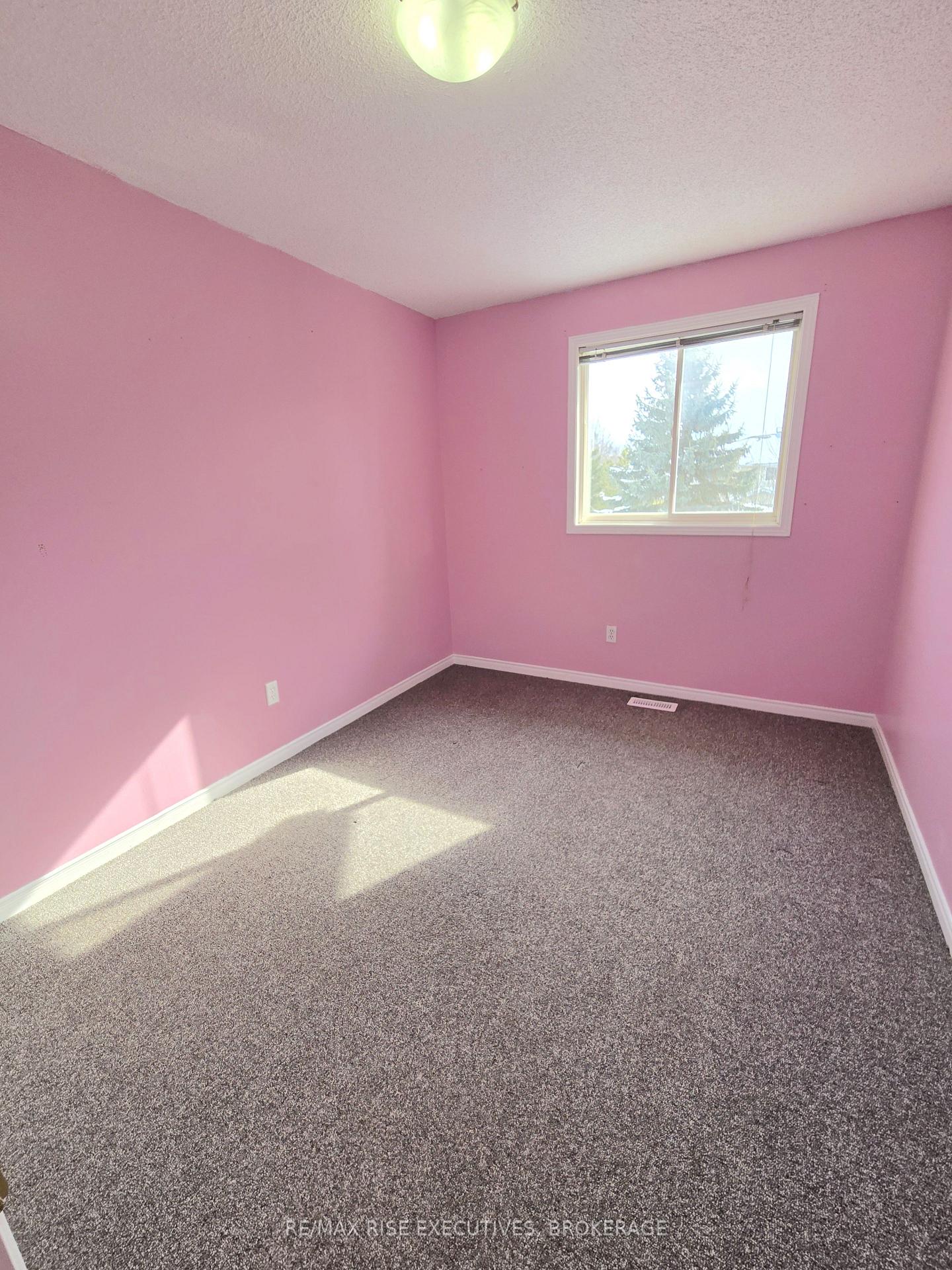 Photo 32 of 585 Millwood Drive, Kingston, City Southwest — HOMEH