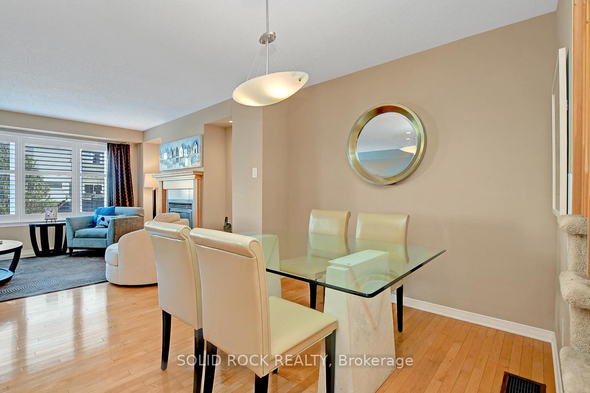 Photo 6 of 621 Braecreek Avenue, Ottawa, Kanata - Morgan's Grant/South March — HOMEH