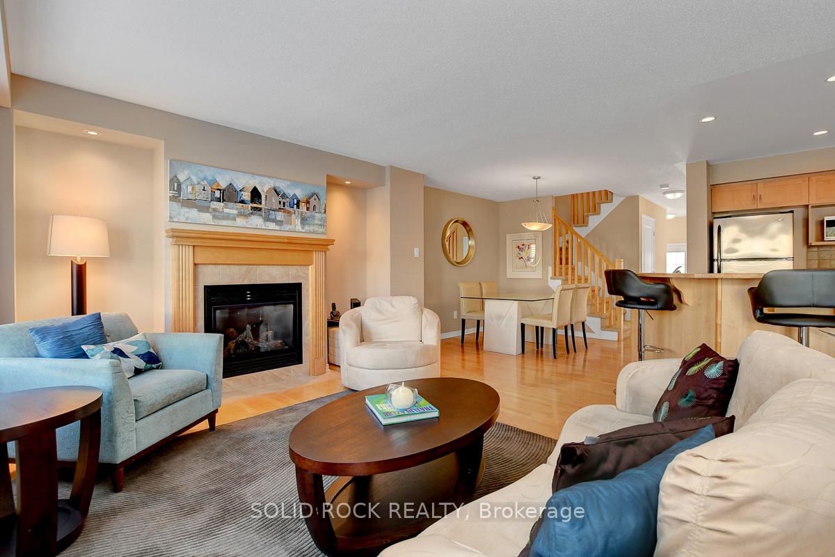 Photo 11 of 621 Braecreek Avenue, Ottawa, Kanata - Morgan's Grant/South March — HOMEH