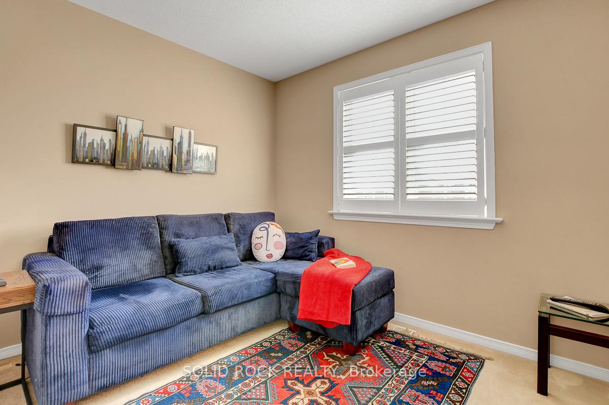 Photo 21 of 621 Braecreek Avenue, Ottawa, Kanata - Morgan's Grant/South March — HOMEH