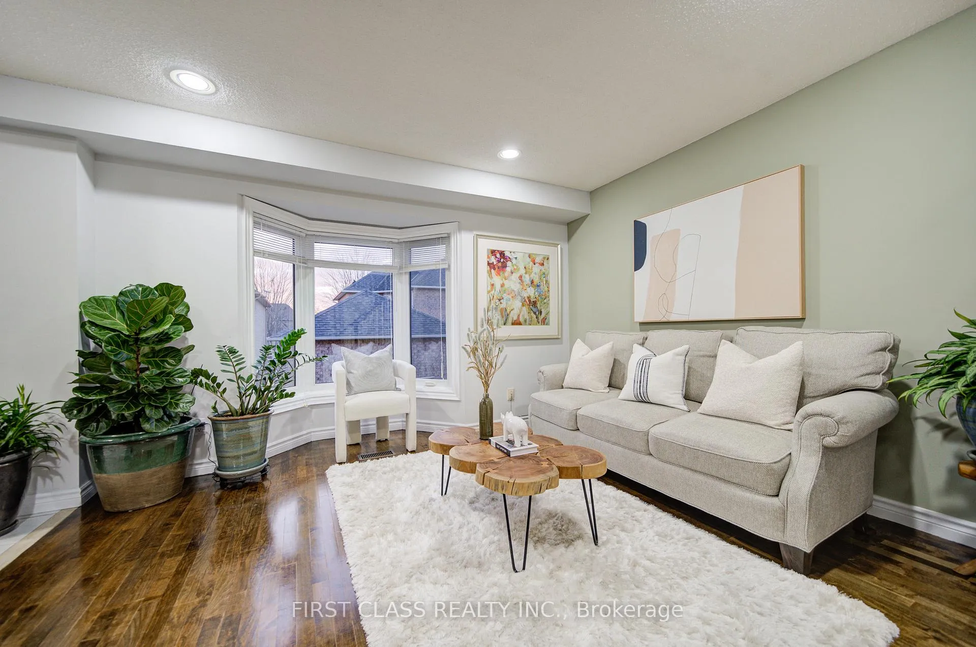 Photo 14 of 18 Primrose Path Crescent, Markham, Legacy — HOMEH