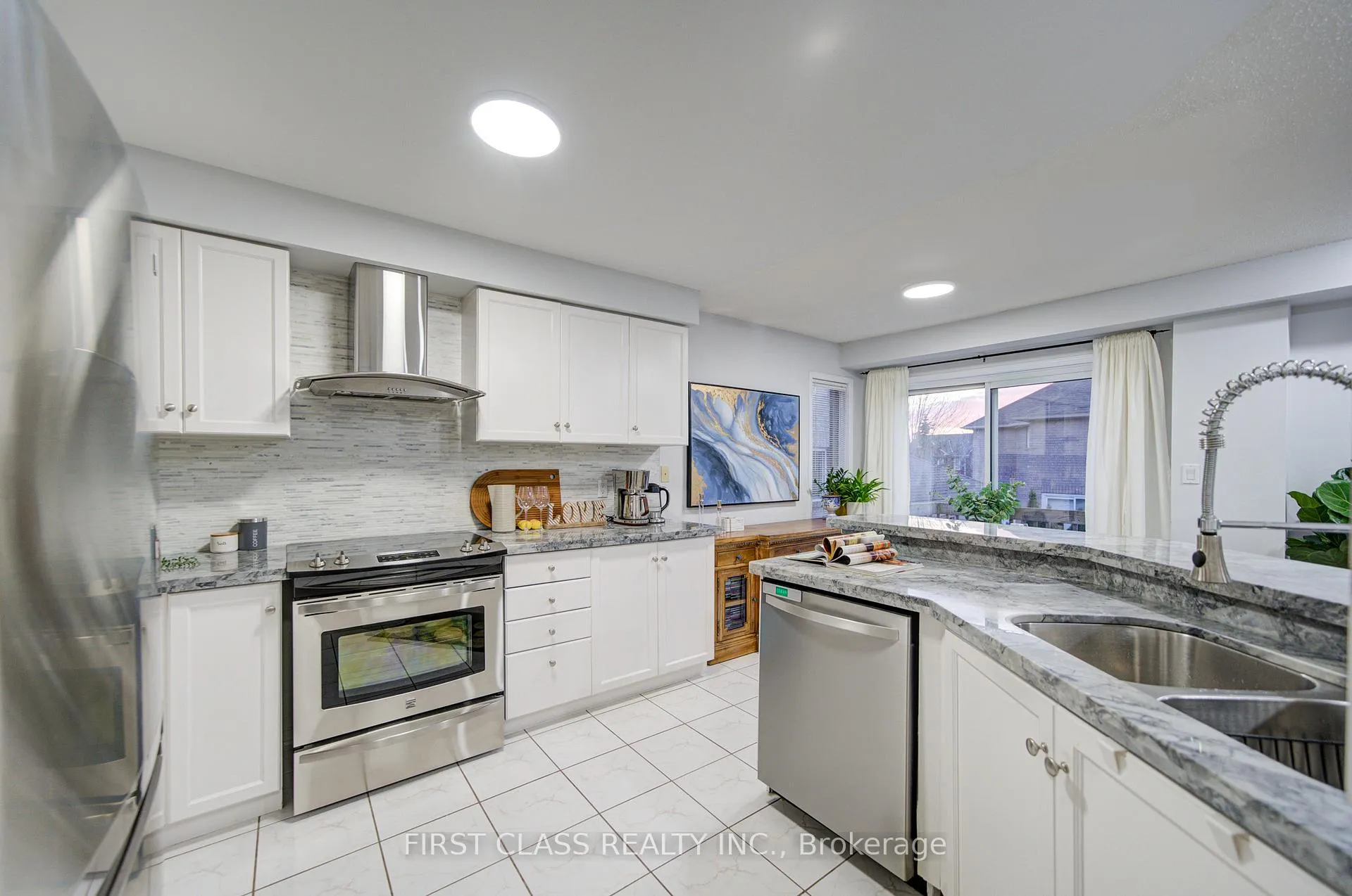 Photo 22 of 18 Primrose Path Crescent, Markham, Legacy — HOMEH