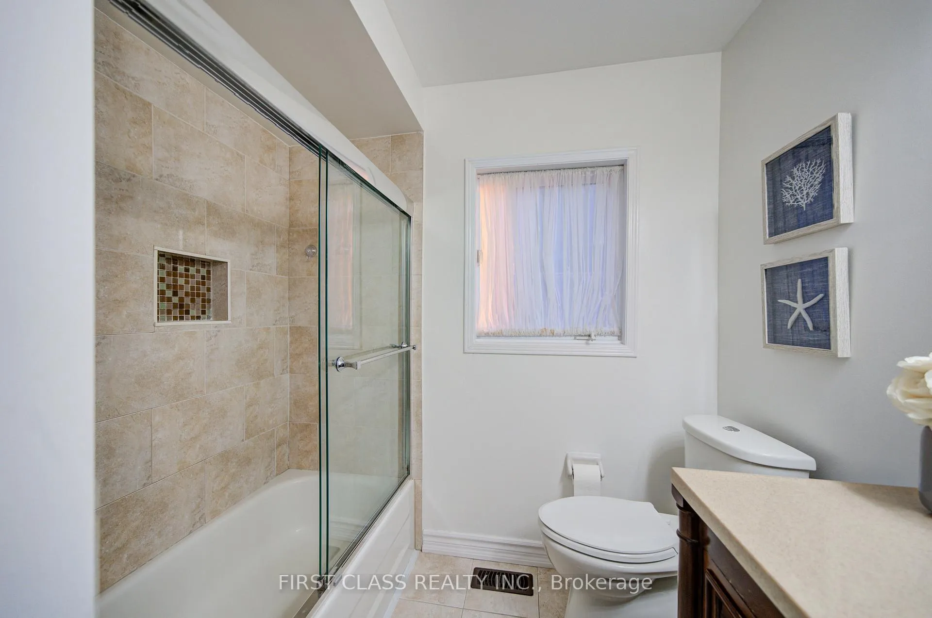 Photo 37 of 18 Primrose Path Crescent, Markham, Legacy — HOMEH