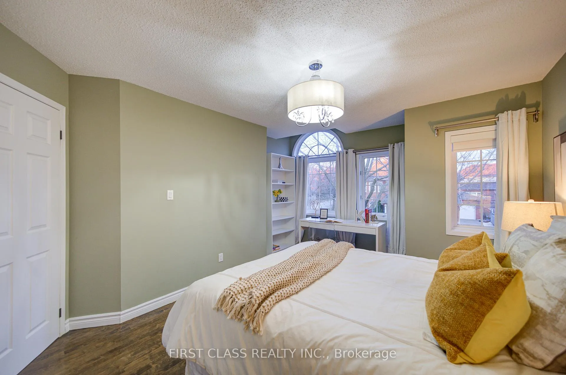 Photo 42 of 18 Primrose Path Crescent, Markham, Legacy — HOMEH