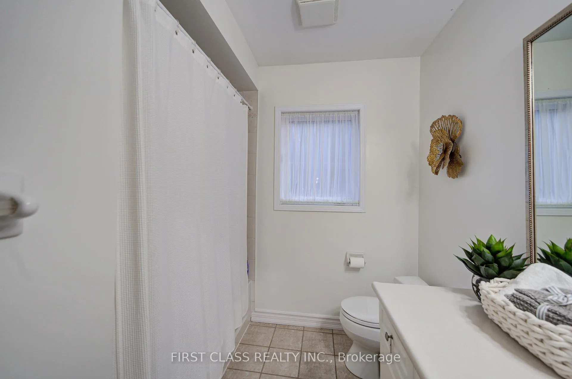 Photo 46 of 18 Primrose Path Crescent, Markham, Legacy — HOMEH