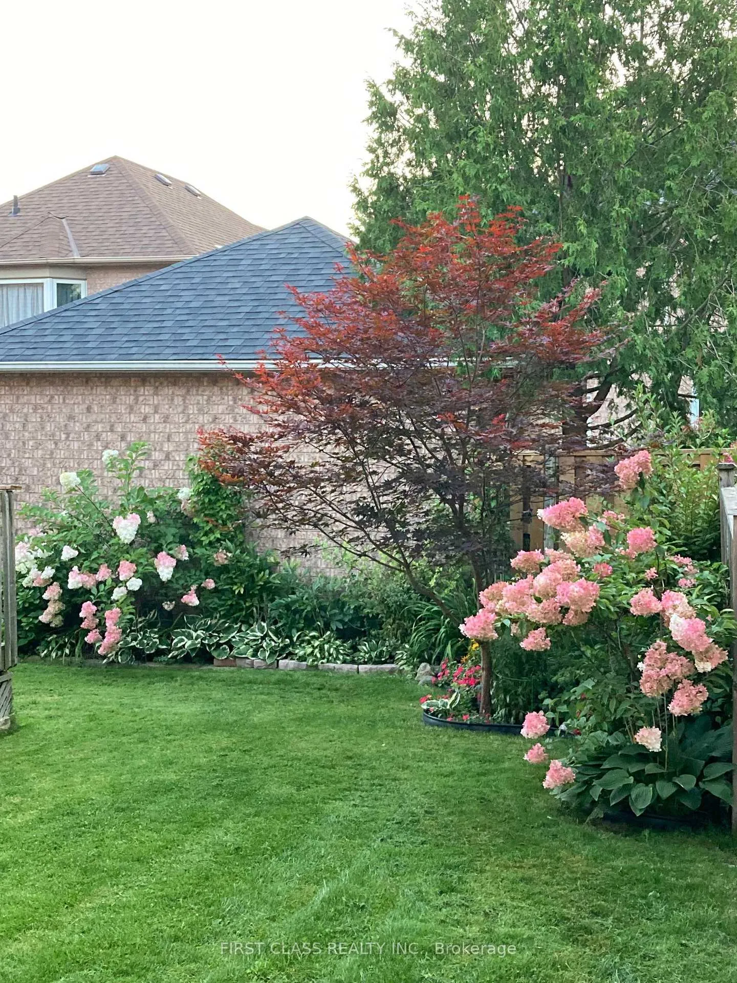 Photo 49 of 18 Primrose Path Crescent, Markham, Legacy — HOMEH