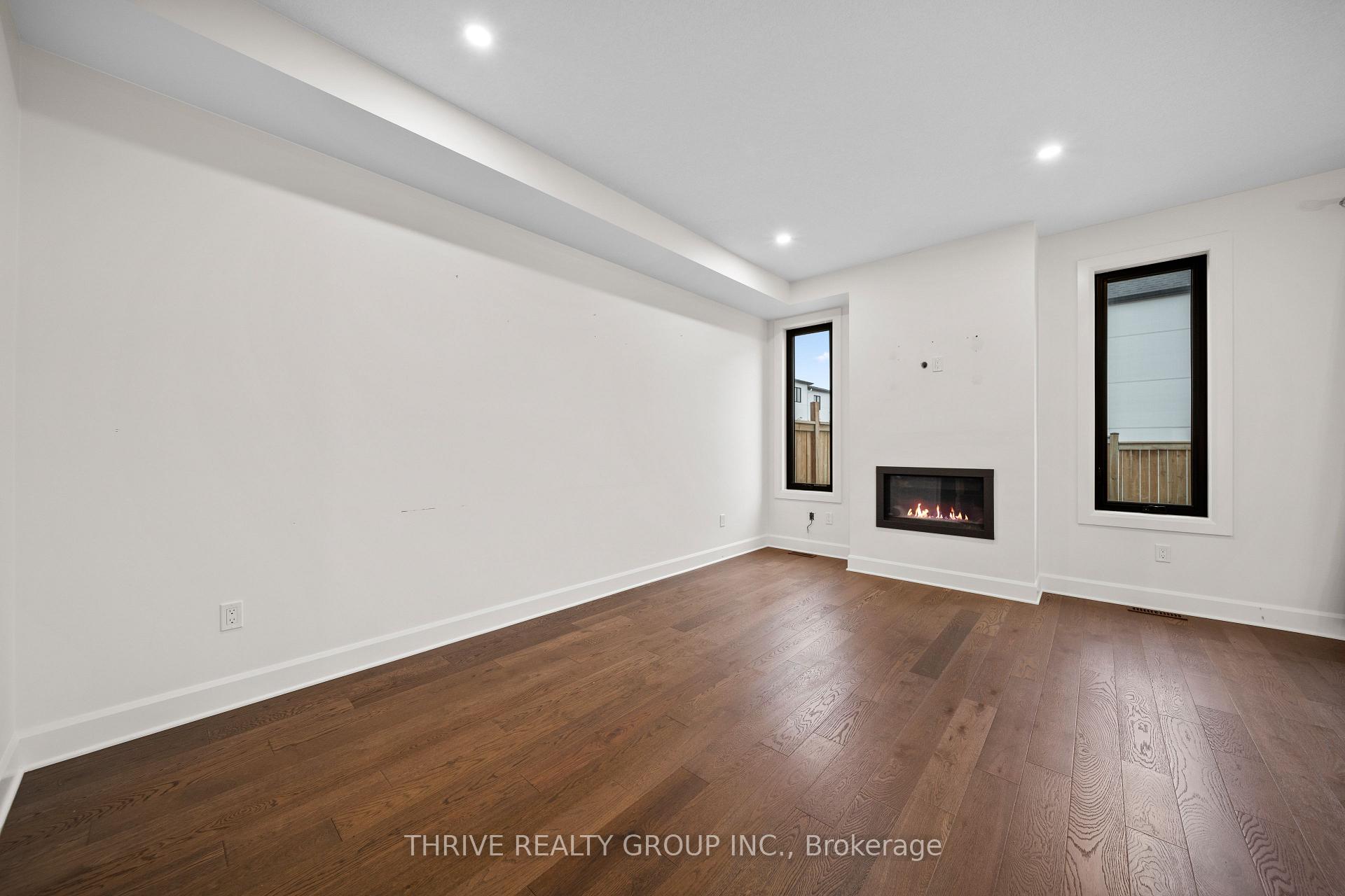 Photo 6 of 947 Upperpoint Avenue, London, South B — HOMEH