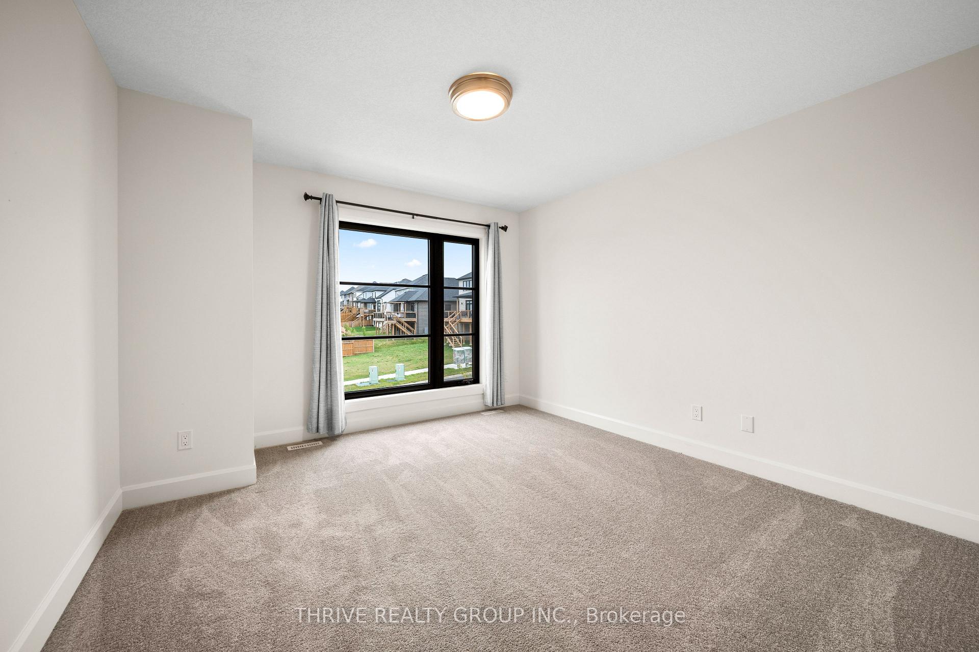 Photo 20 of 947 Upperpoint Avenue, London, South B — HOMEH