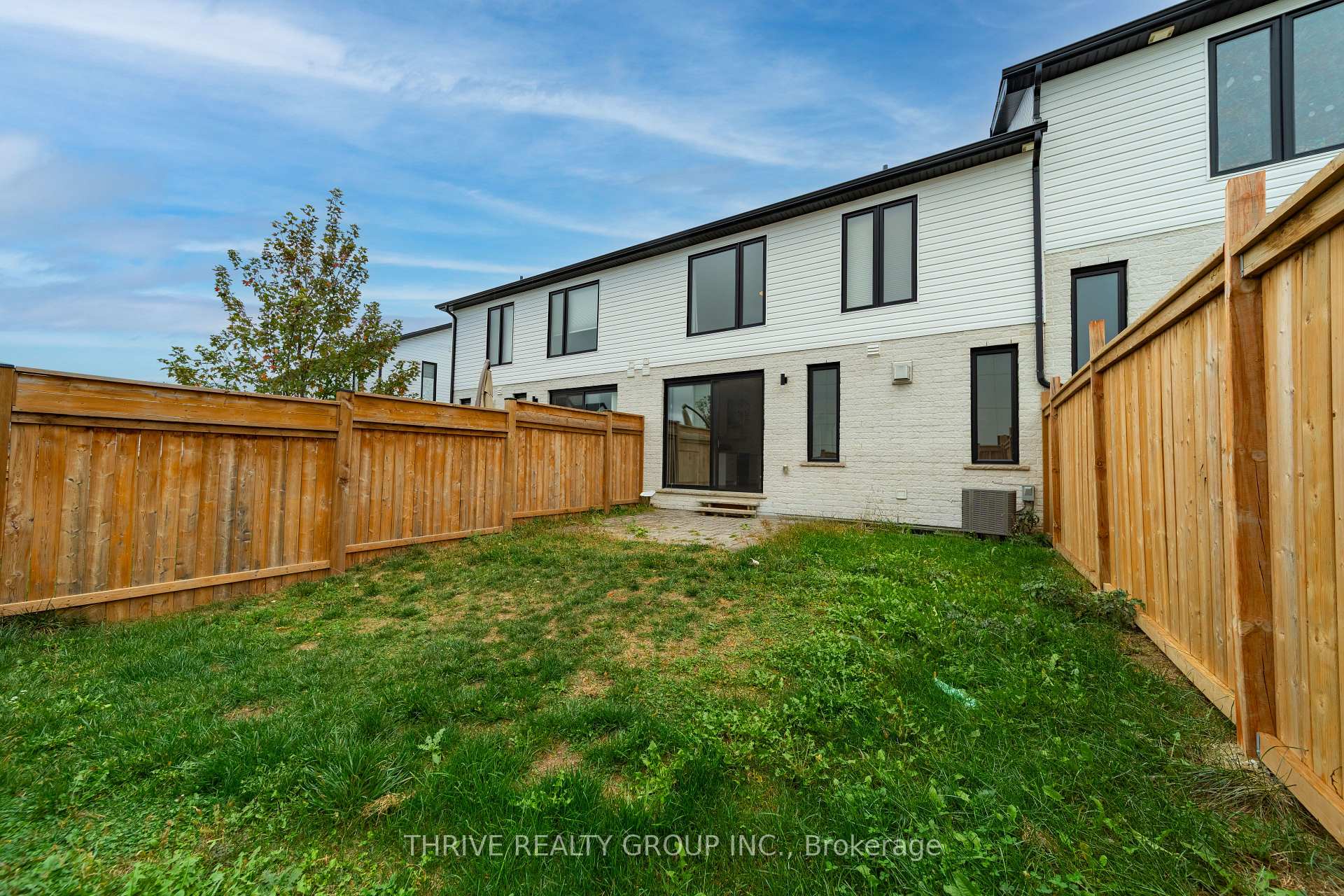 Photo 27 of 947 Upperpoint Avenue, London, South B — HOMEH