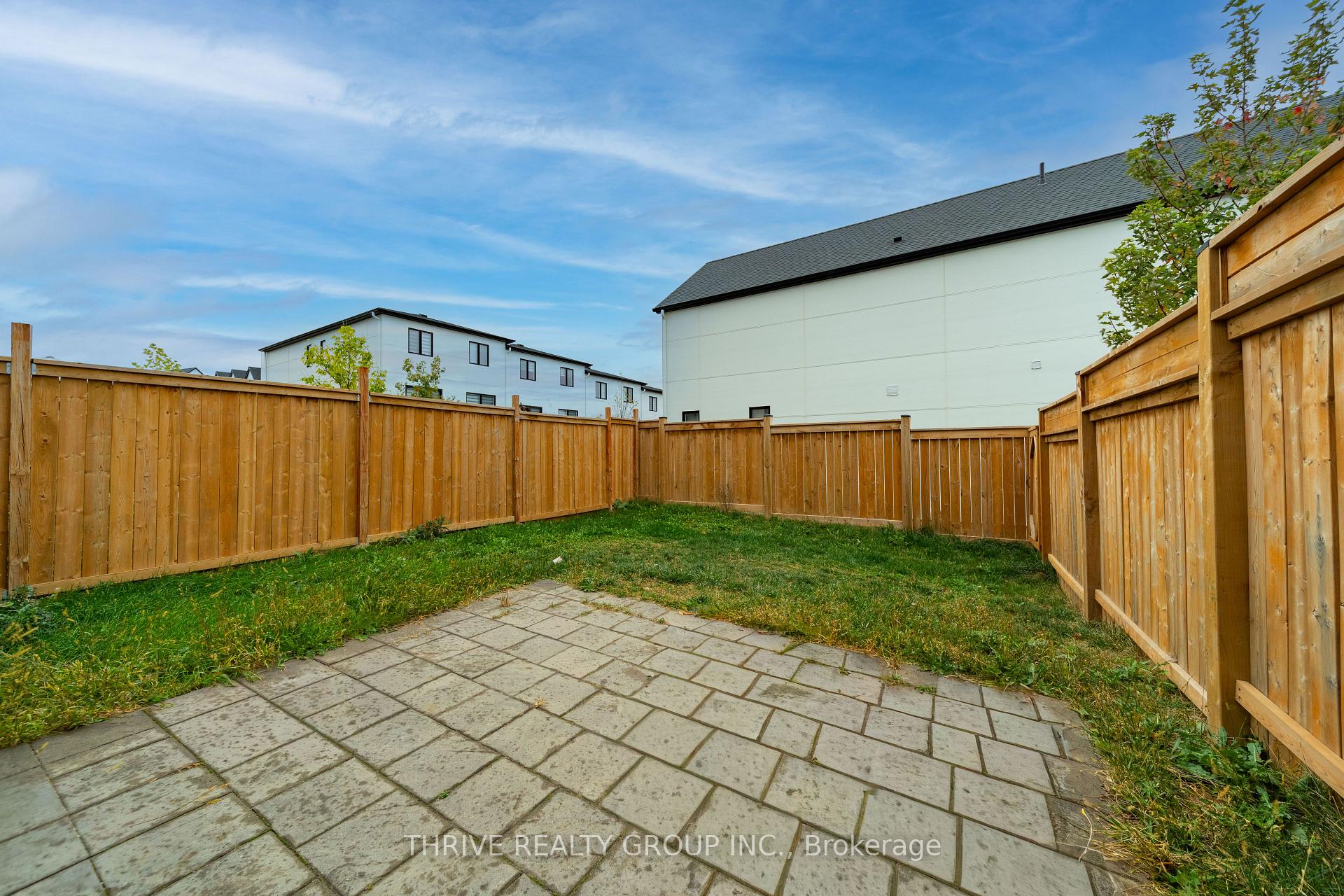 Photo 28 of 947 Upperpoint Avenue, London, South B — HOMEH