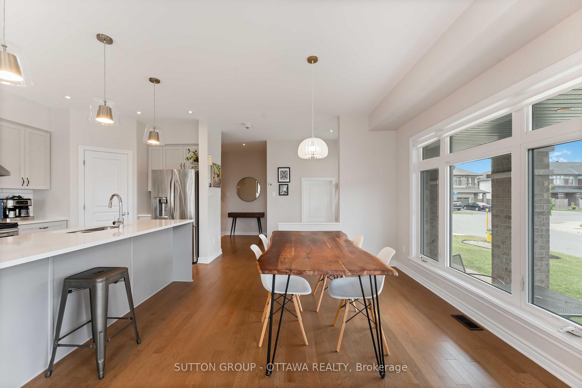 Photo 13 of 162 Shinny Avenue, Ottawa, Kanata - Emerald Meadows/Trailwest — HOMEH