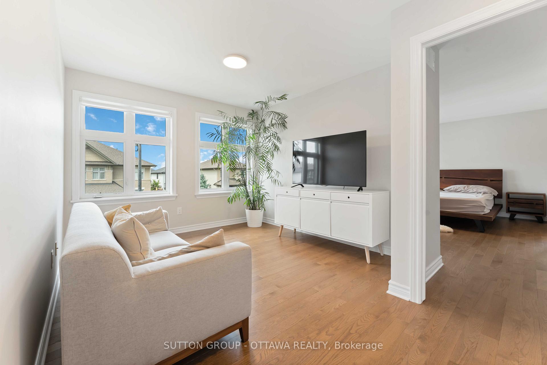 Photo 19 of 162 Shinny Avenue, Ottawa, Kanata - Emerald Meadows/Trailwest — HOMEH