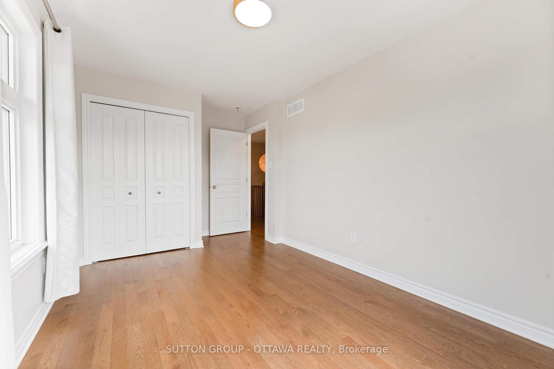 Photo 35 of 162 Shinny Avenue, Ottawa, Kanata - Emerald Meadows/Trailwest — HOMEH