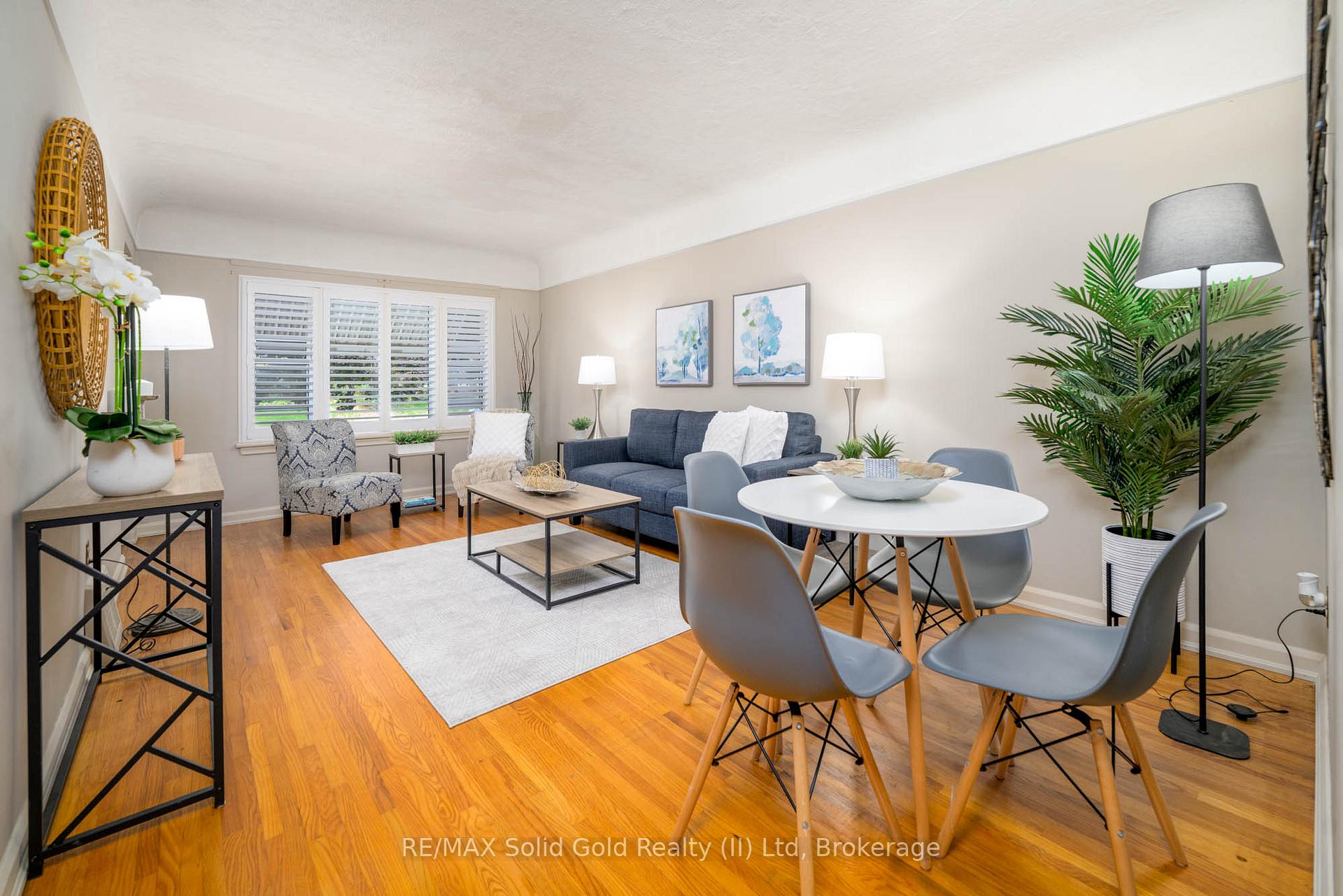 Photo 4 of 42 Boehmer Street, Kitchener — HOMEH